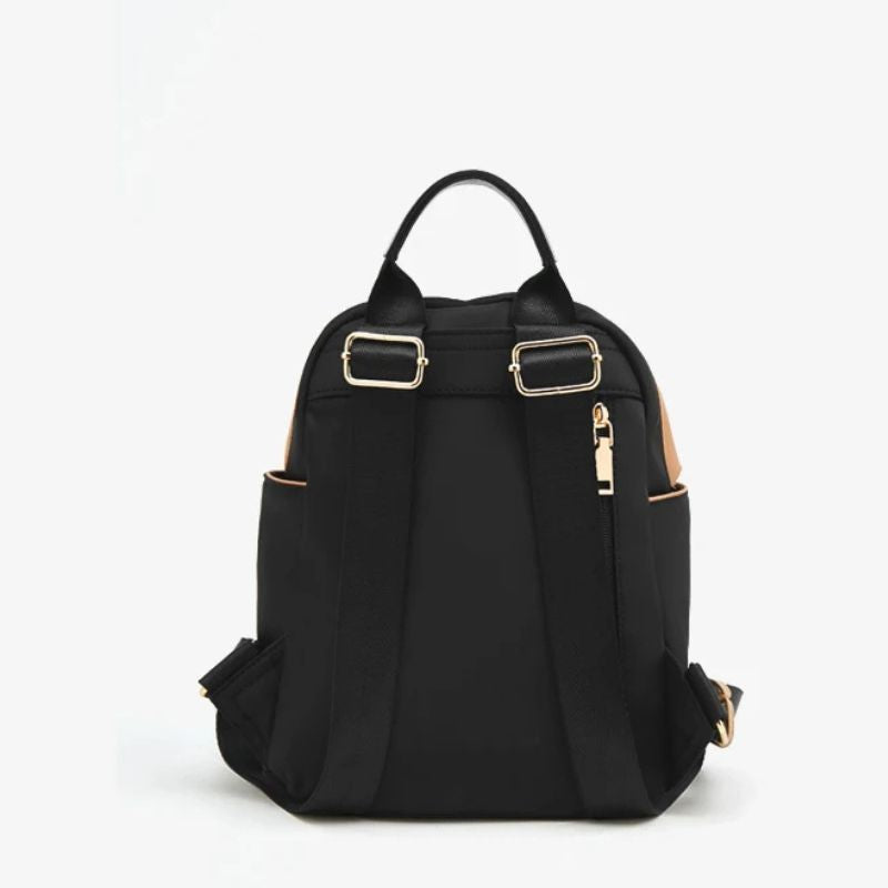Mochila Pequena Preta vista traseira