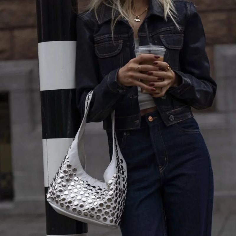 Bolsa_Feminina_M_dia_Tachas