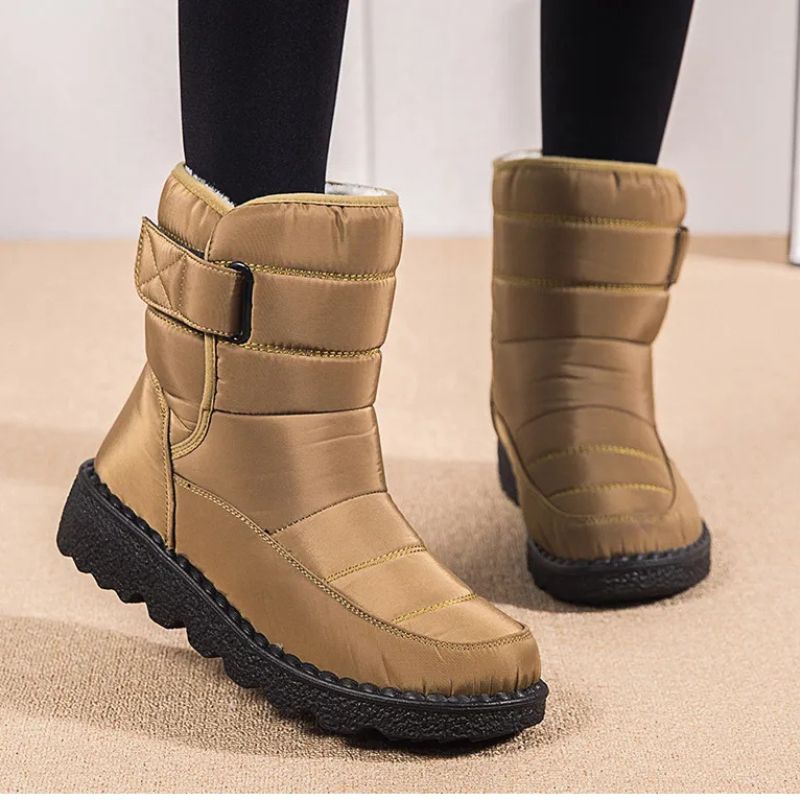 Botina Feminina Cano Curto