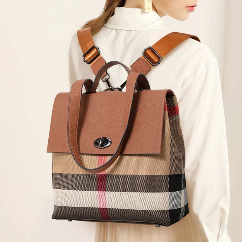 Mochila Feminina Xadrez - Couro Premium