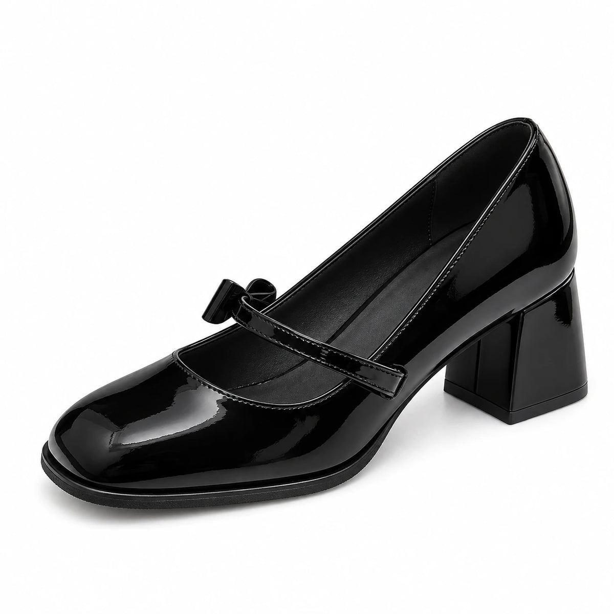 Sapato Mary Jane Amélie preto em verniz no fundo branco