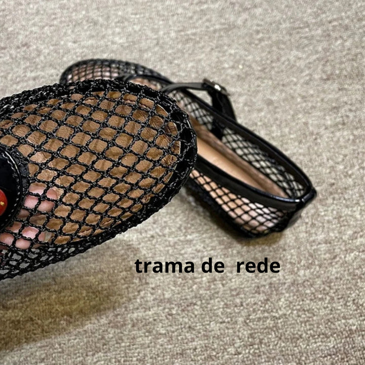 detalhe trama daSapato Mary Jane Boneca Rede Preta Pescador com texto trama de rede 