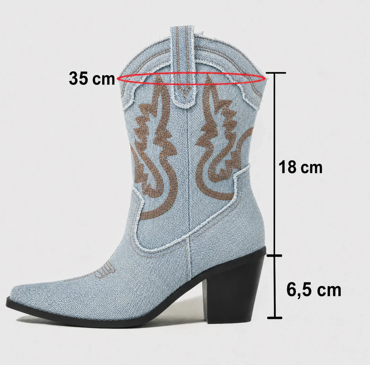 Medidas da Bota Texana Feminina Jeans Claro Dakota: abertura 35 cm, cano 18 cm e salto 6,5 cm