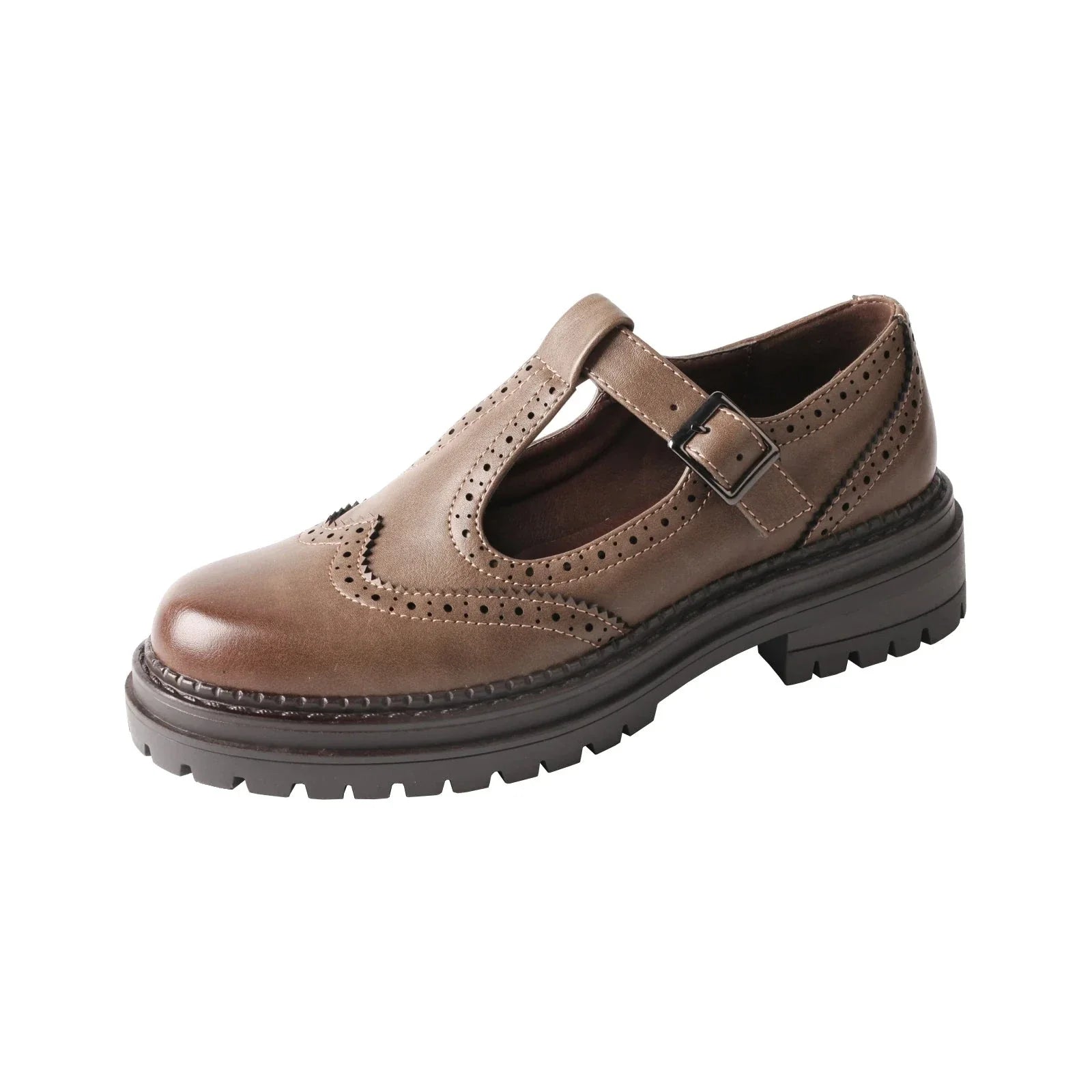 Mocassim feminino marrom tratorado Margot em fundo branco