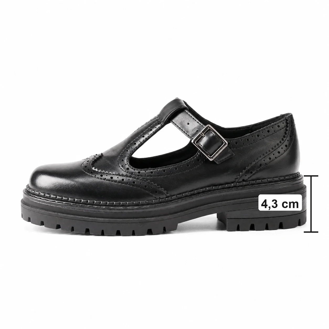 Mocassim feminino preto Amélie com altura aproximada de 4,3 cm